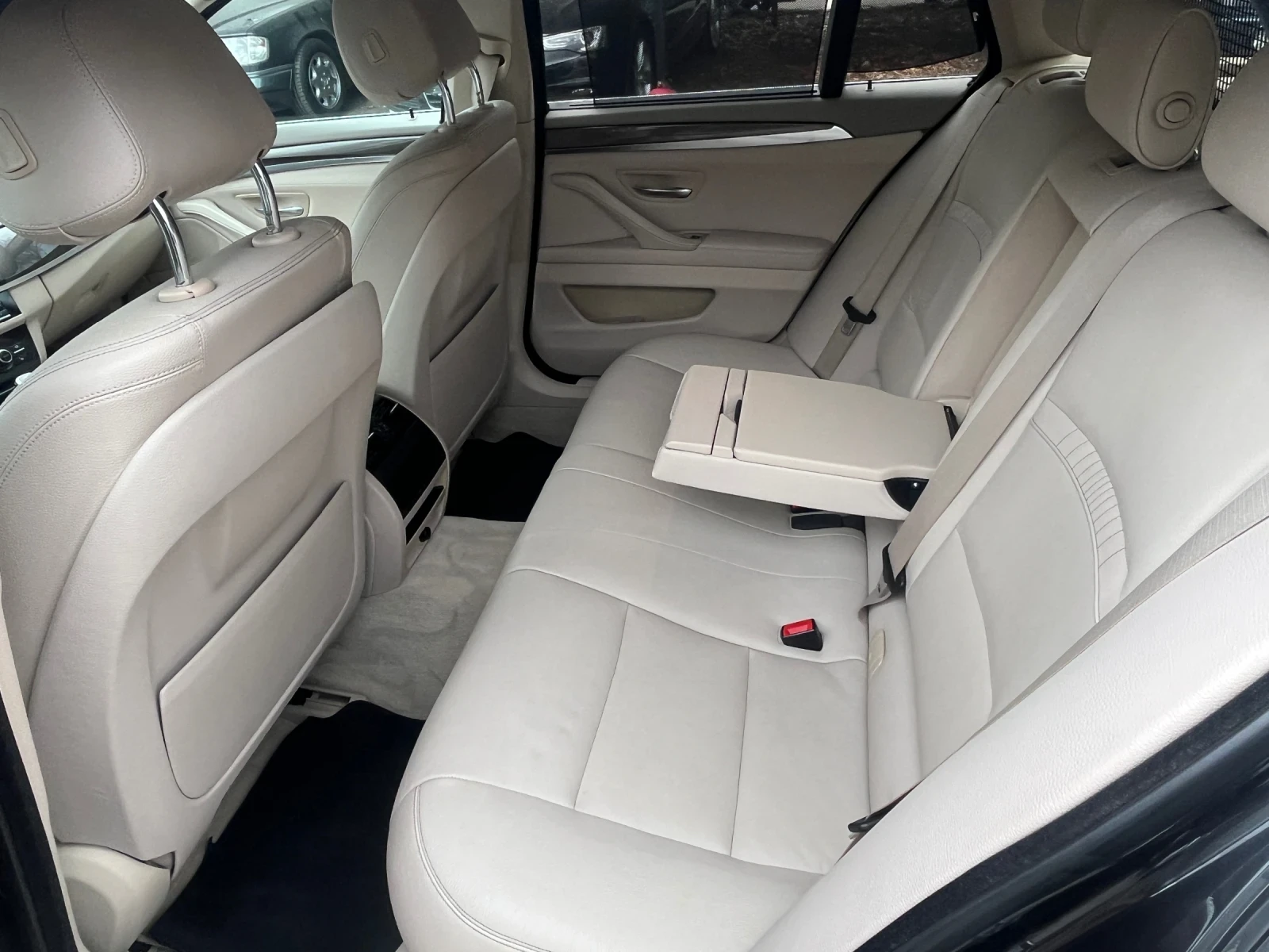 BMW 525 xDrive Facelift Швейцария - изображение 8