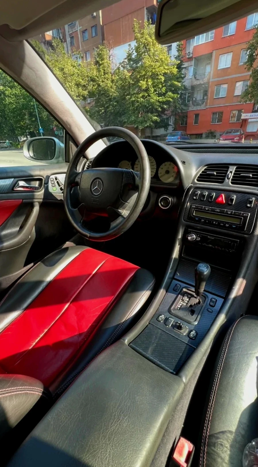 Mercedes-Benz CLK 430 V8 - изображение 3