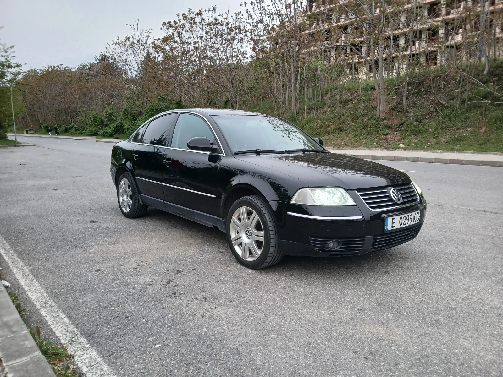 VW Passat TDI V6 2.5 163 к.с., снимка 2 - Автомобили и джипове - 53495709