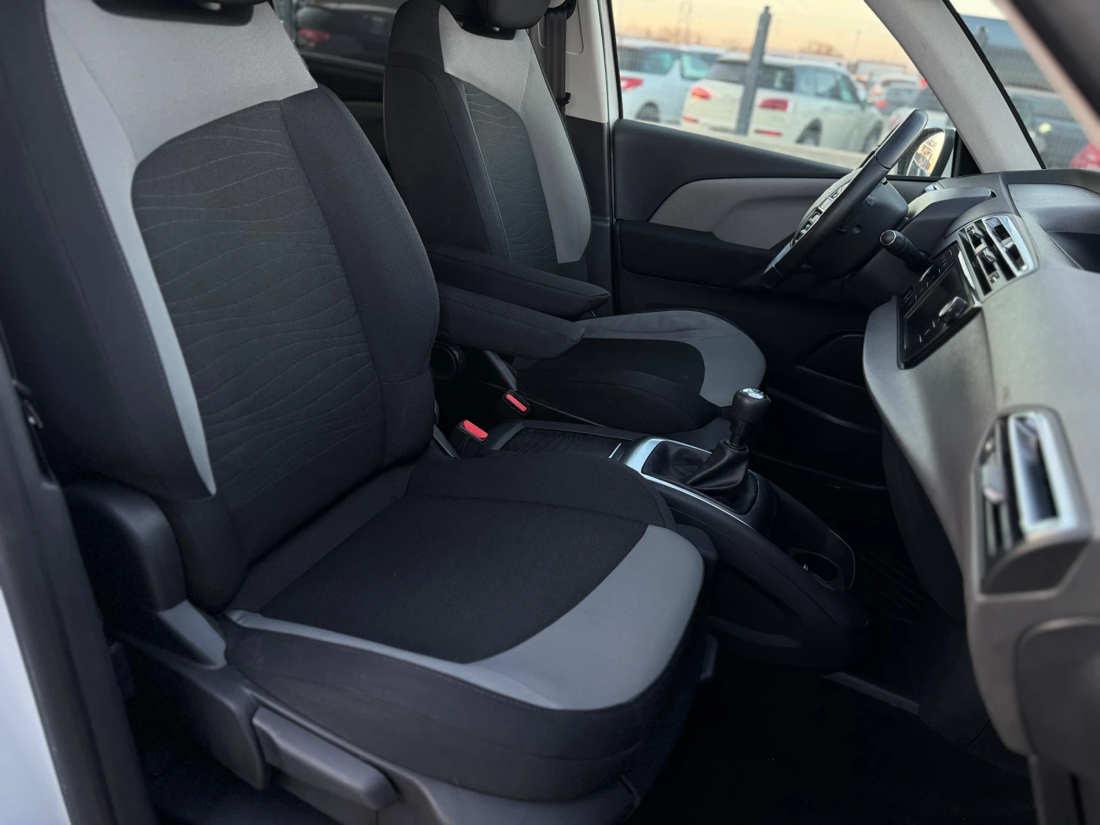 Citroen C4 Picasso 1.6HDI | Mobile.bg � ����������� 15