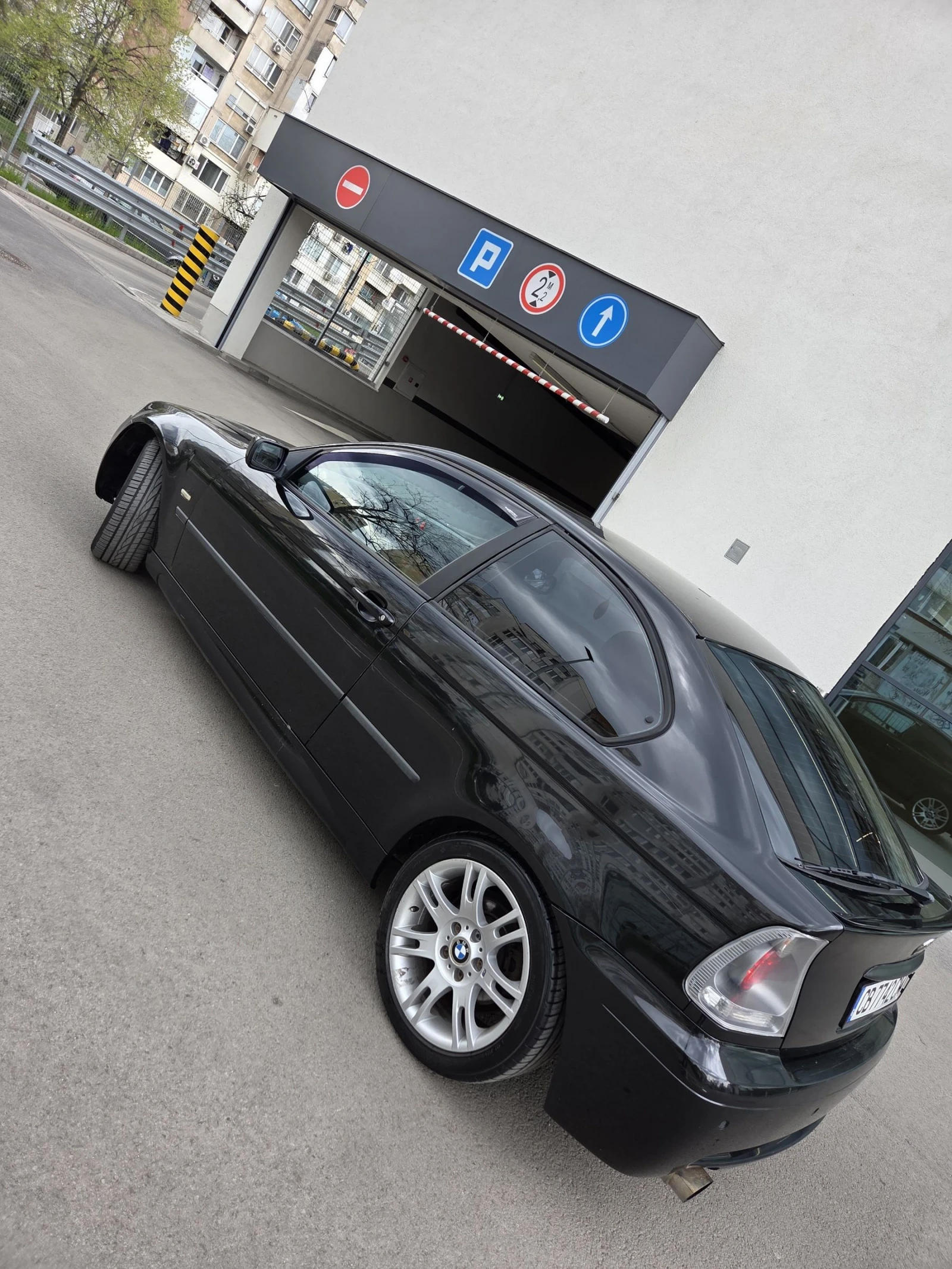 BMW 318 Климатик, снимка 3 - Автомобили и джипове - 54256574