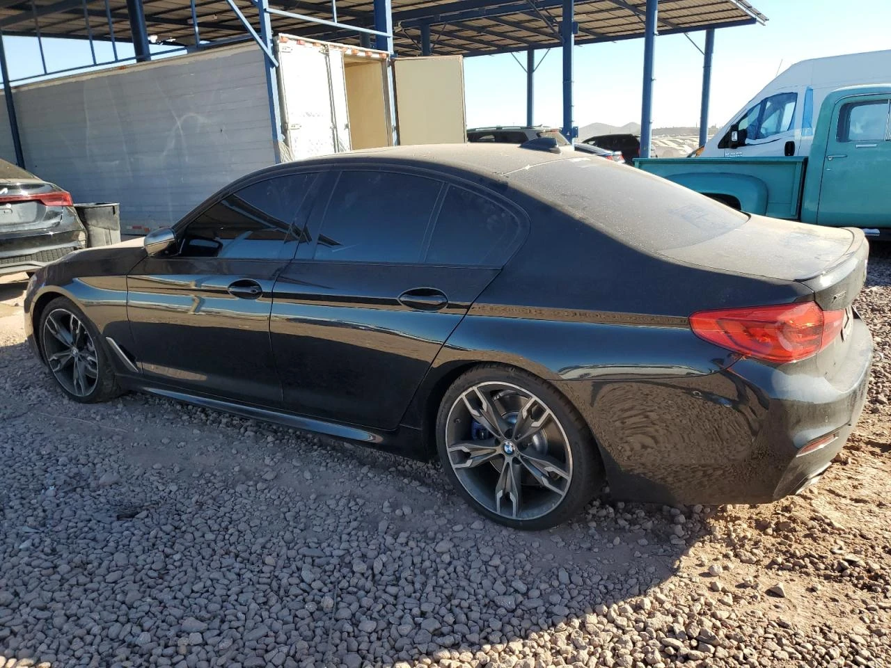 BMW 550 M550i xDrive, снимка 3 - Автомобили и джипове - 54409553