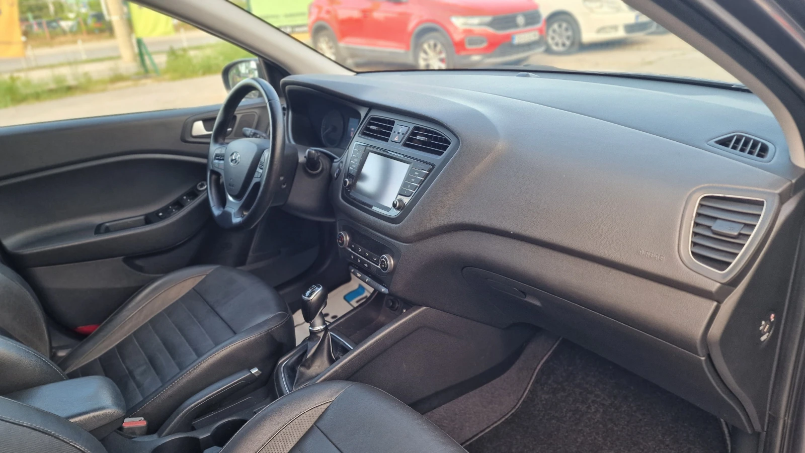 Hyundai I20 1.4i Luxury Edition ���� ���� ������ keyless | Mobile.bg � ����������� 11