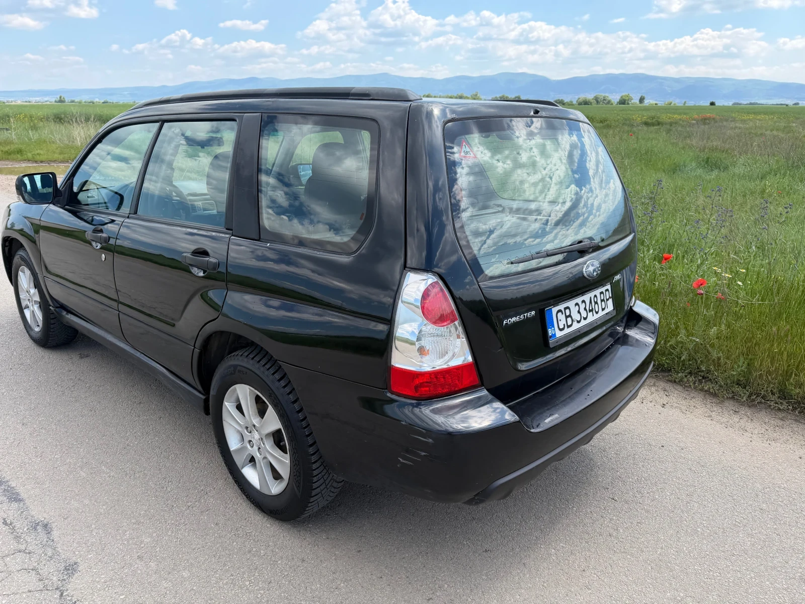 Subaru Forester 2.0i LPG Fecelift, снимка 8 - Автомобили и джипове - 54912406