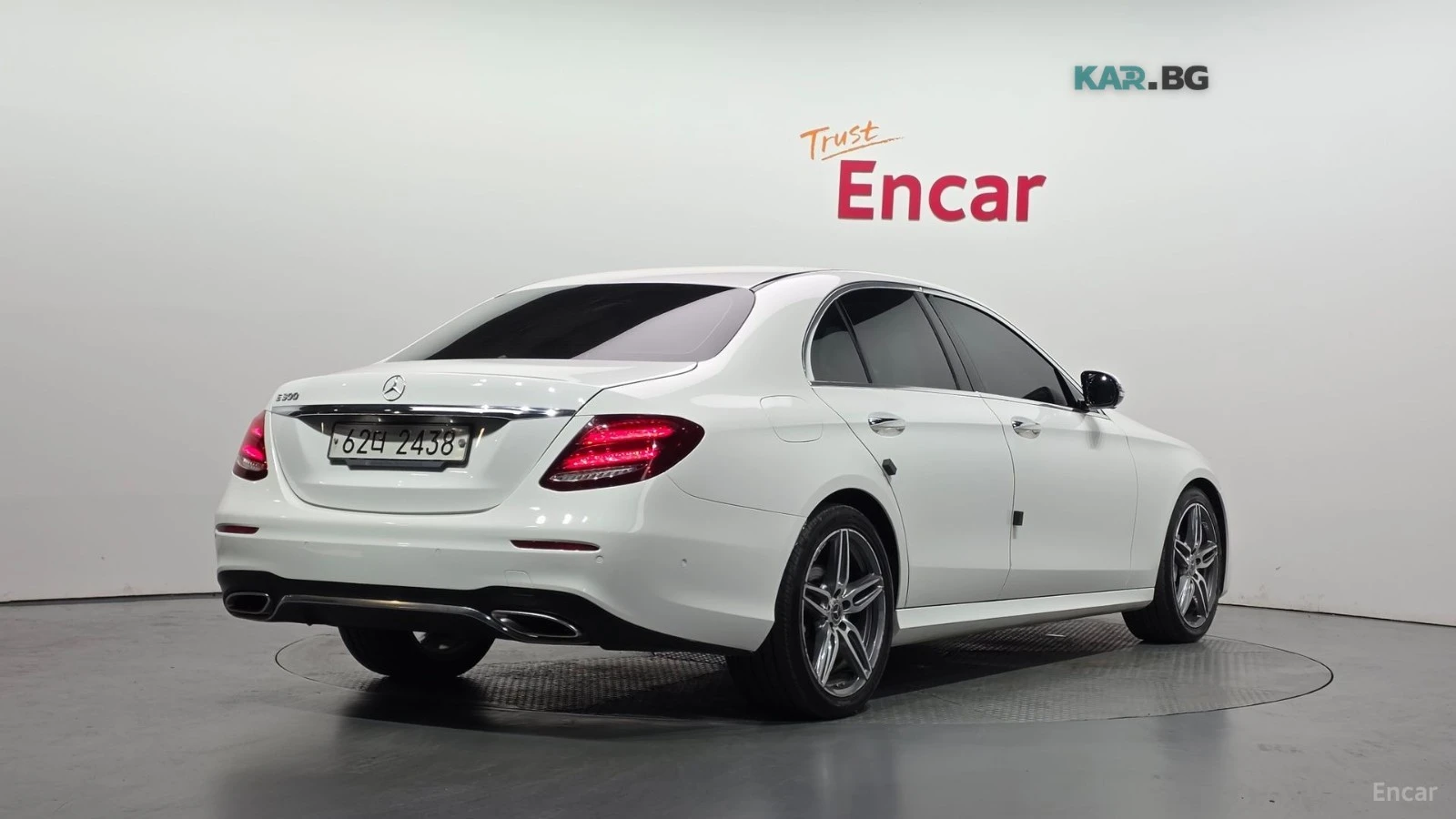 Mercedes-Benz E 300 AMG LINE* 360* BURMASTER* ПОДГРЕВ* ОБДУХВ* ПАНО* , снимка 2 - Автомобили и джипове - 54941845