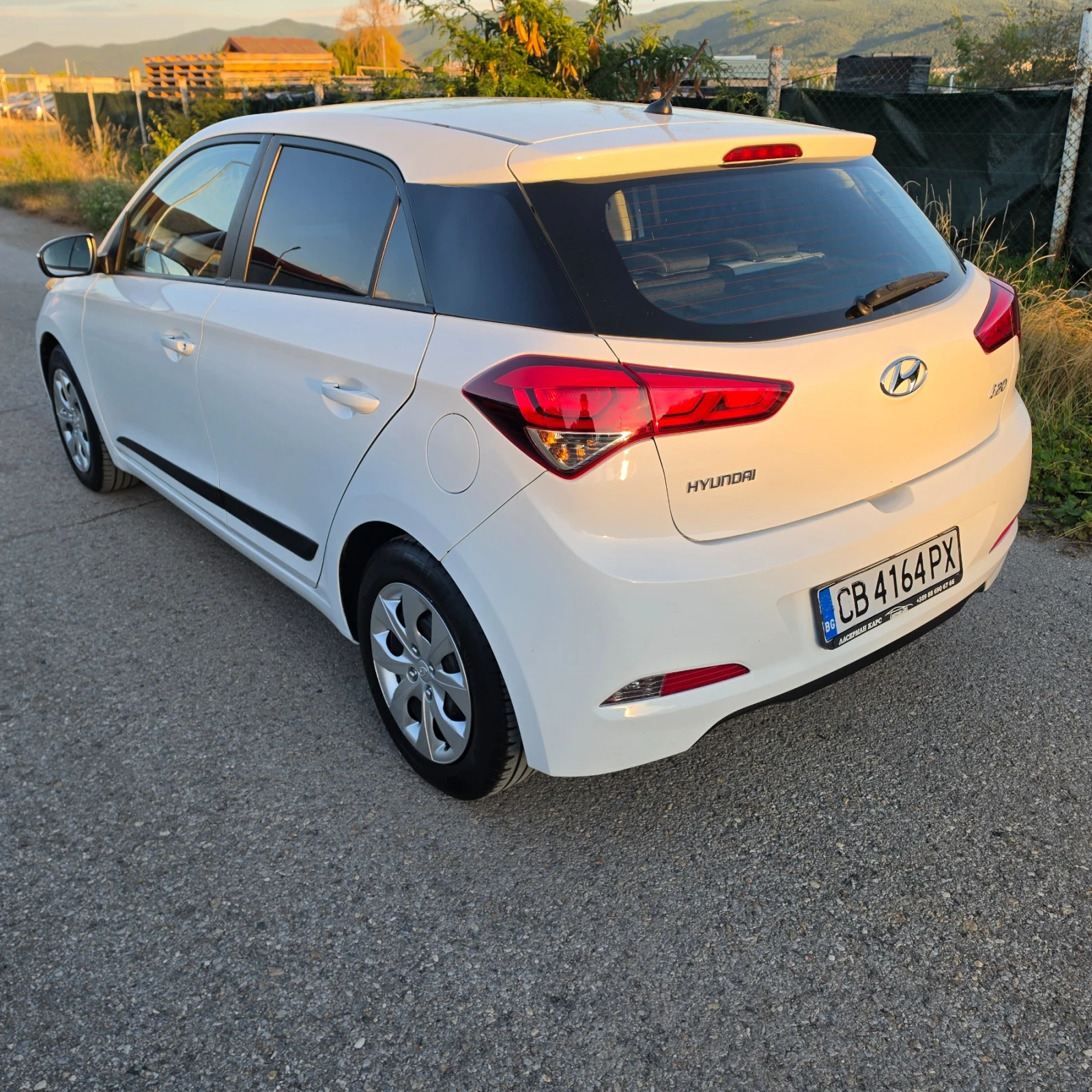 Hyundai I20, снимка 4 - Автомобили и джипове - 55226293