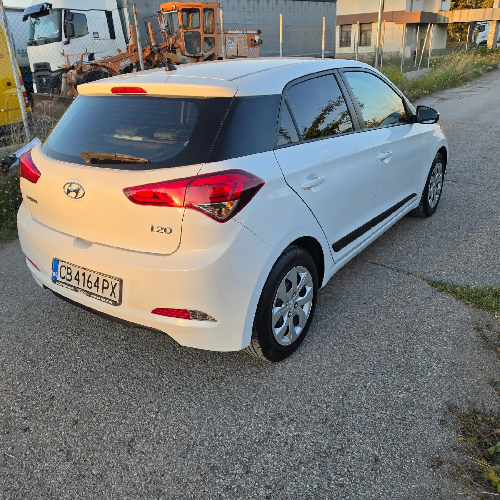 Hyundai I20, снимка 3 - Автомобили и джипове - 55226293