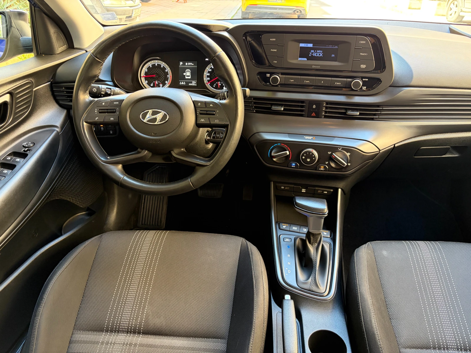 Hyundai I20 - в Гаранция, снимка 7 - Автомобили и джипове - 55260746