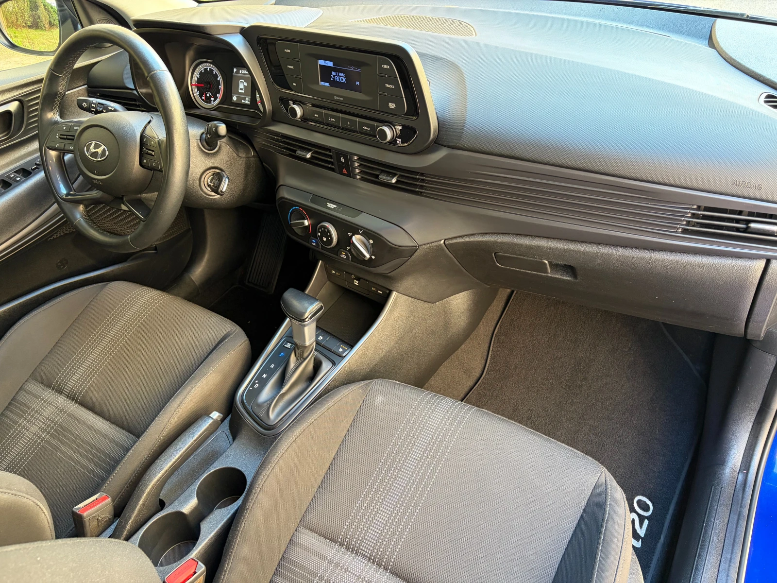 Hyundai I20 - в Гаранция, снимка 17 - Автомобили и джипове - 55260746