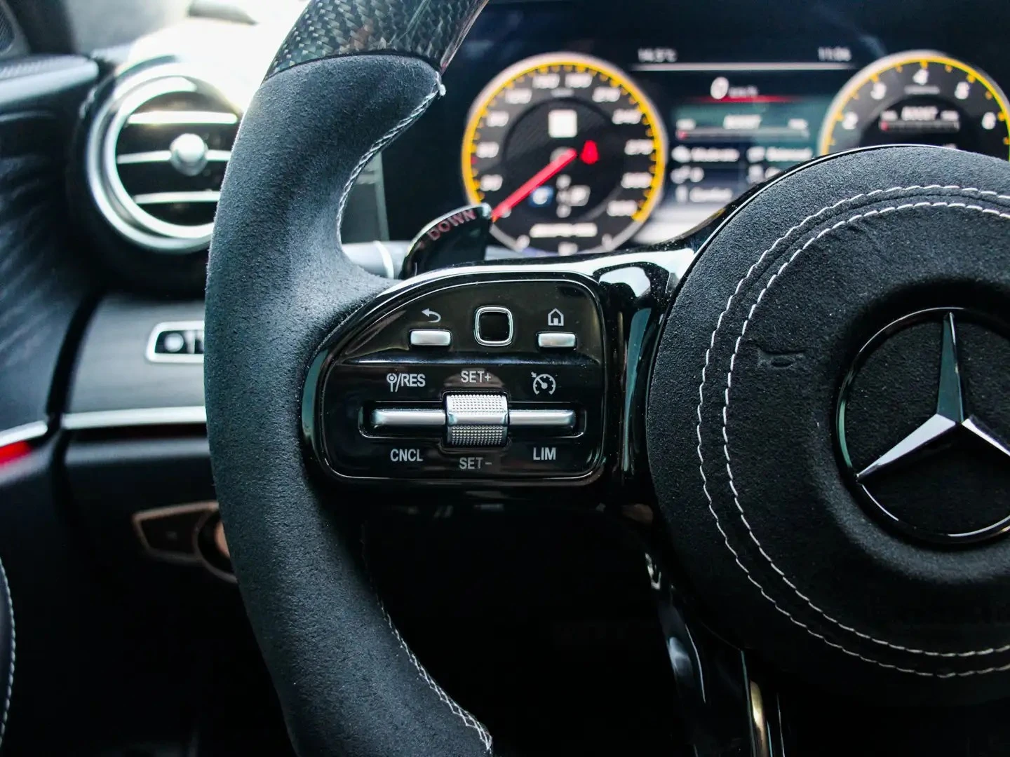 Mercedes-Benz E 63 AMG S ���� �� �������� ���������� | Mobile.bg � ����������� 11