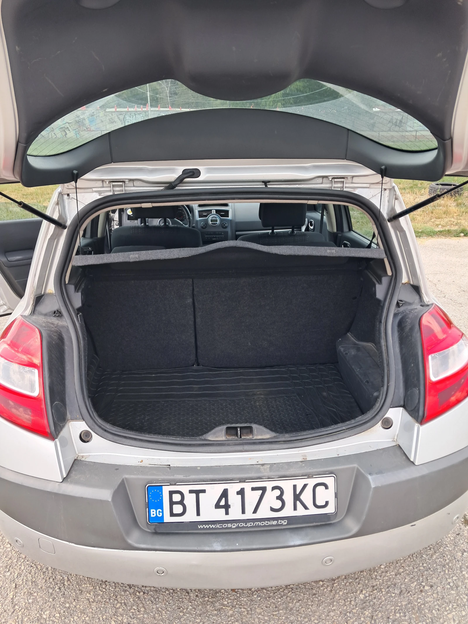 Renault Megane, снимка 5 - Автомобили и джипове - 55743011