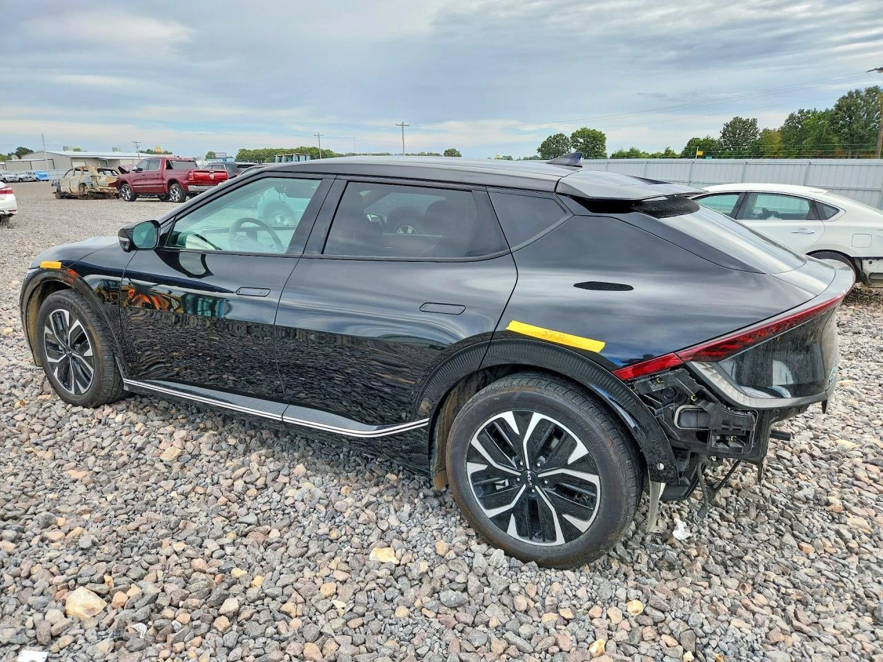 Kia EV6 Wind AWD, снимка 2 - Автомобили и джипове - 56405707