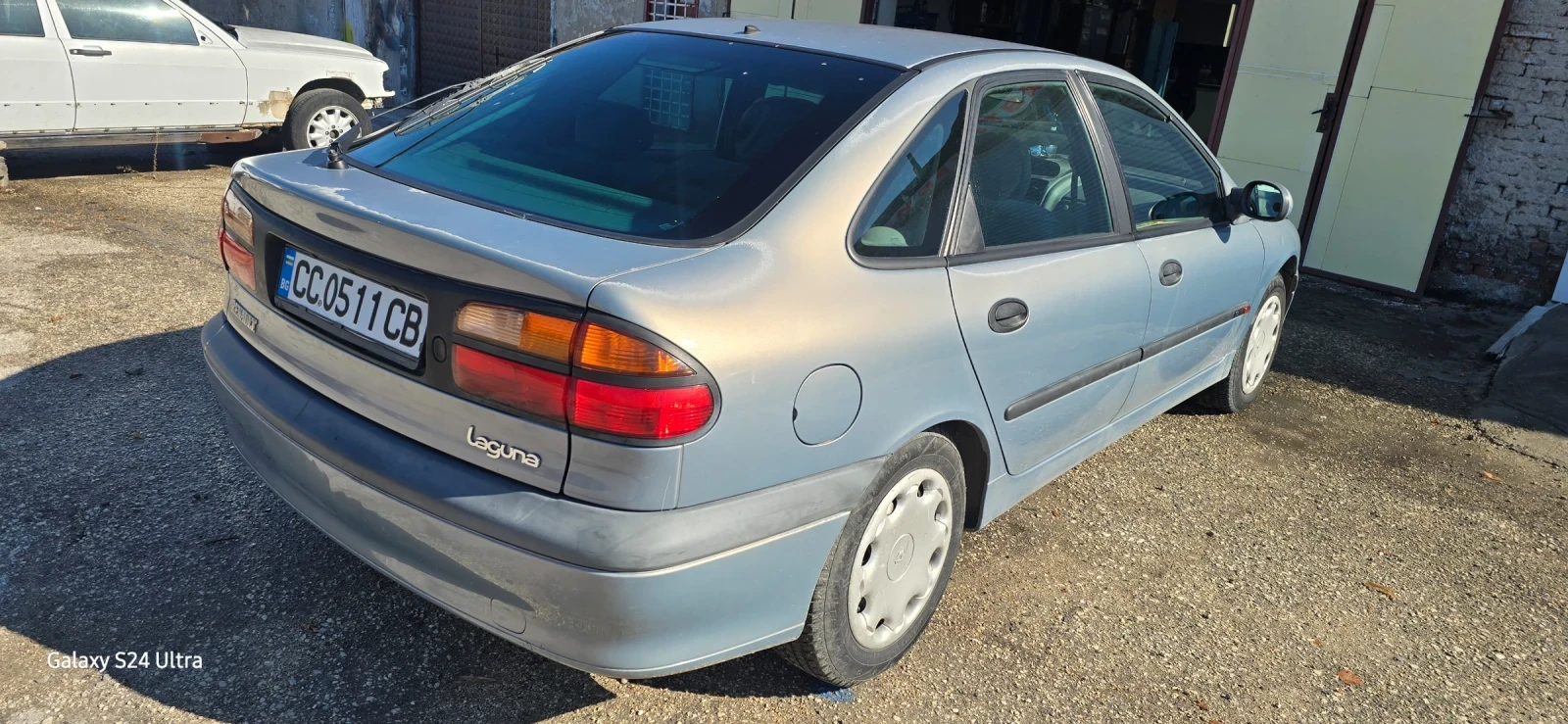 Renault Laguna Хечбек, снимка 4 - Автомобили и джипове - 56595305
