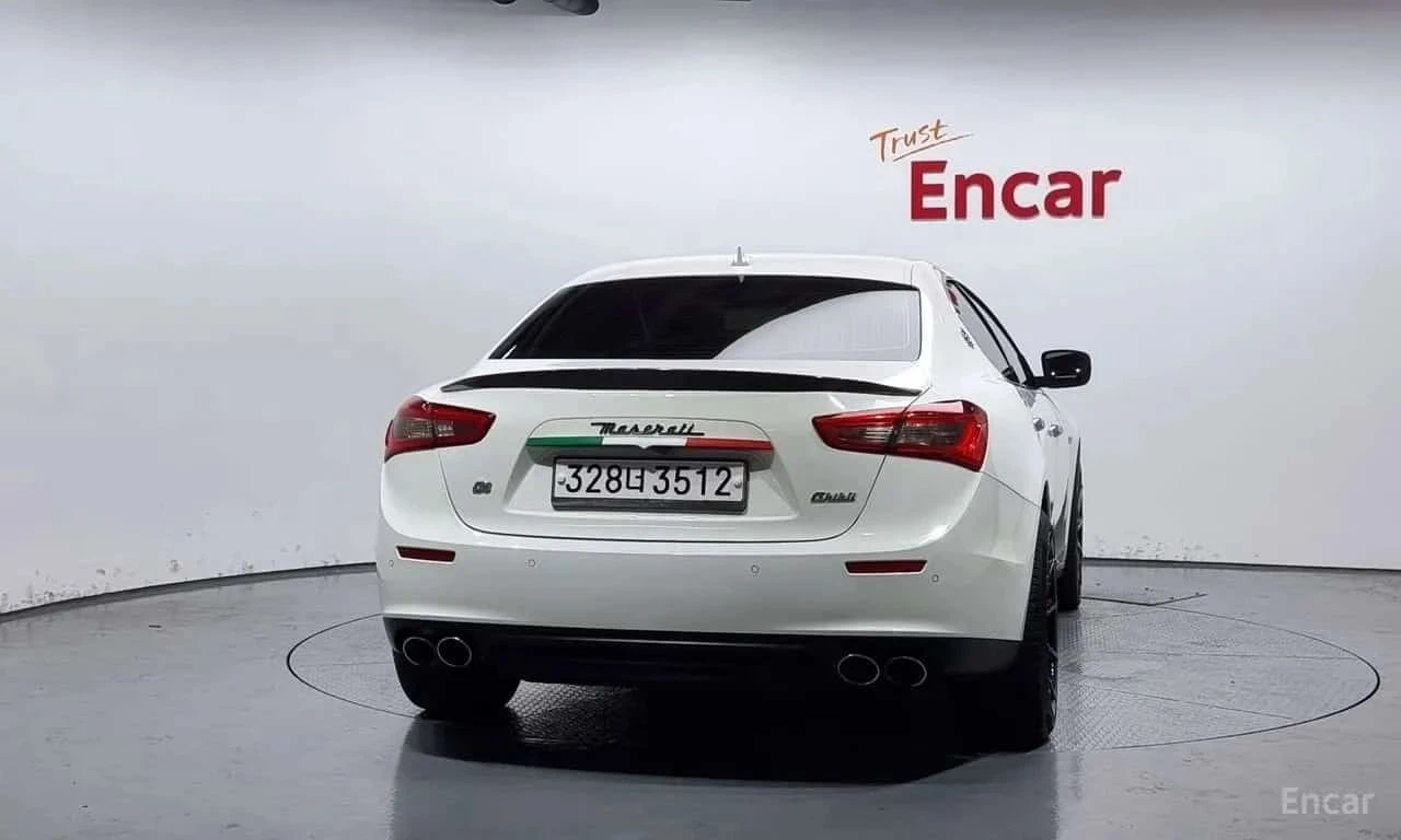 Maserati Ghibli, снимка 4 - Автомобили и джипове - 56689902