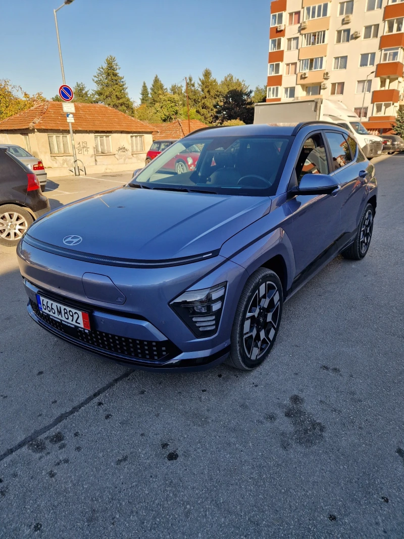 Hyundai Kona 65.4KWh 218кс - вс.екстри + к-т зимни гуми+ джанти, снимка 6 - Автомобили и джипове - 47744041