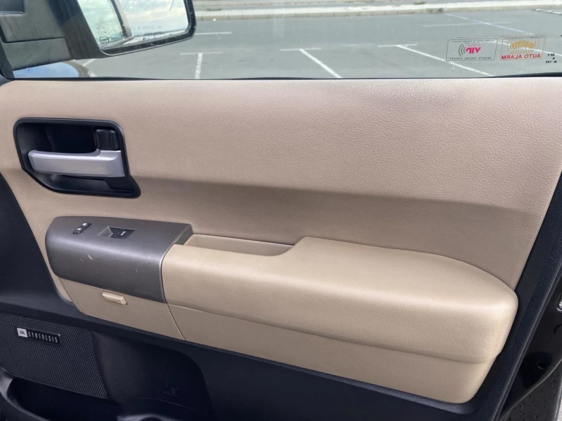 Toyota Sequoia Limited , снимка 8 - Автомобили и джипове - 52297031