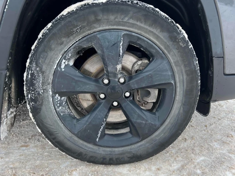 Jeep Cherokee * Altitude * CARFAX * БЕЗ ПЪРВОНАЧАЛНА ВНОСКА, снимка 7 - Автомобили и джипове - 52940541