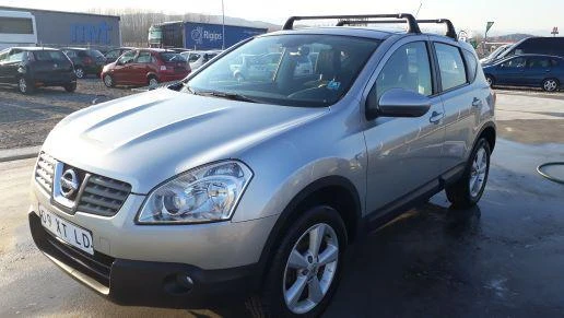 Nissan Qashqai 15TDI  KLIMA, снимка 4 - Автомобили и джипове - 53829252