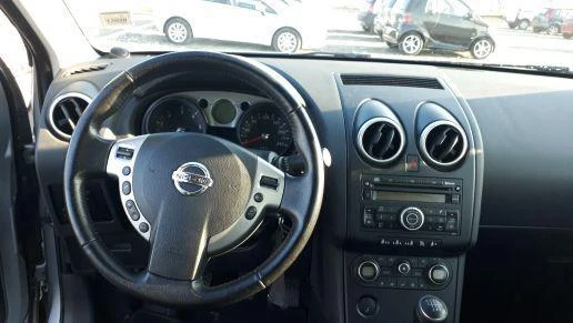 Nissan Qashqai 15TDI  KLIMA, снимка 6 - Автомобили и джипове - 53829252