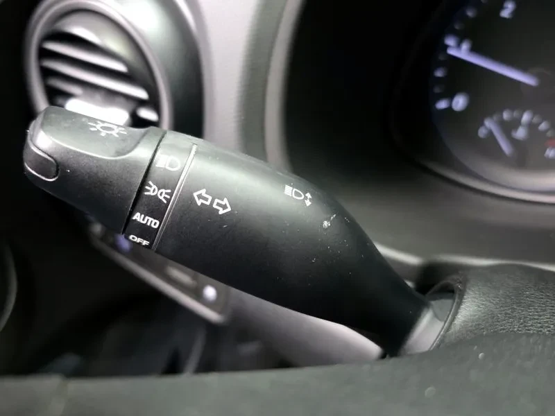 Hyundai Kona 1.6 2Wd Modern, снимка 17 - Автомобили и джипове - 53766185