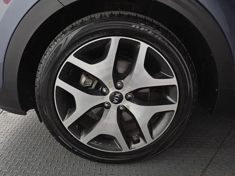 Kia Sportage 2.0 CRDi 4WD, снимка 5 - Автомобили и джипове - 54275126