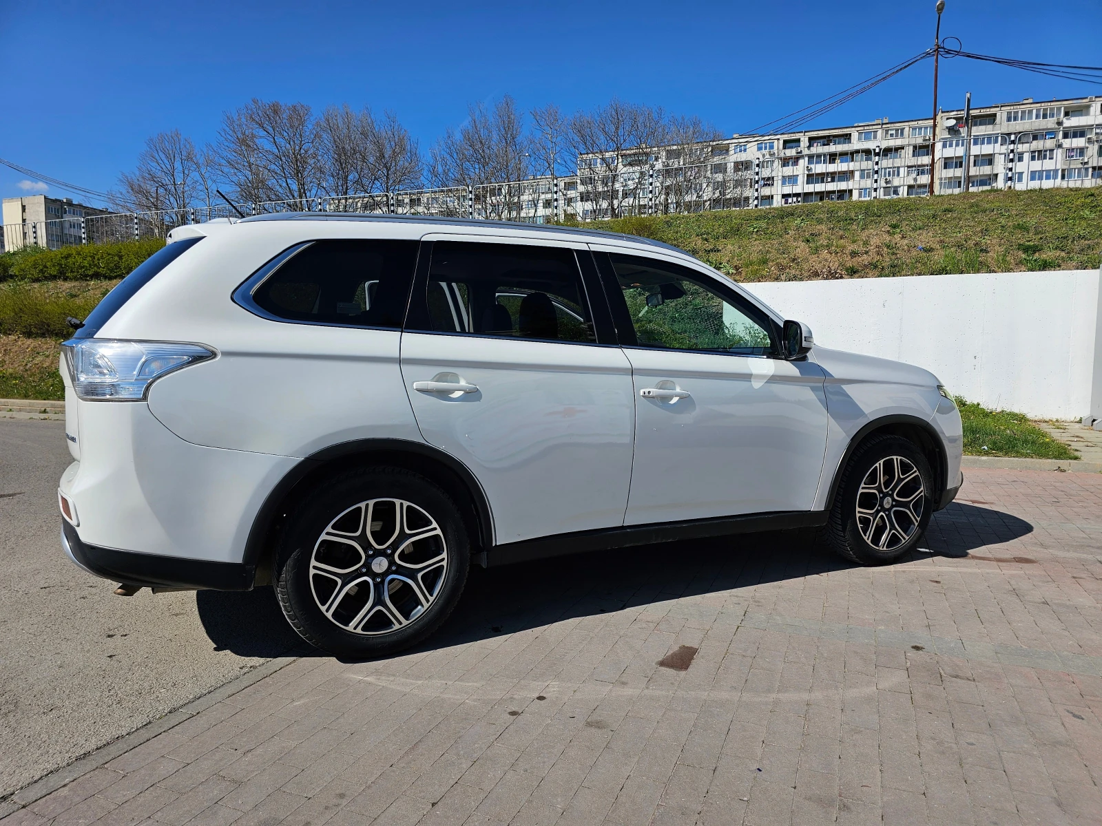 Mitsubishi Outlander  - изображение 7