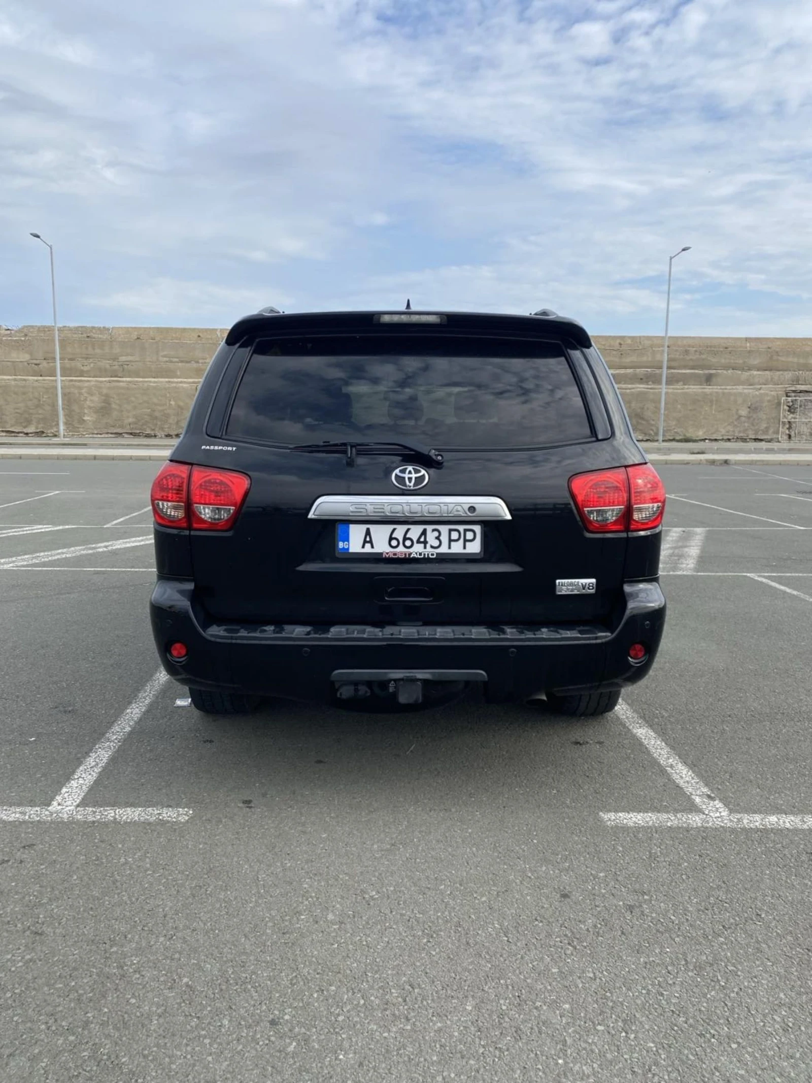 Toyota Sequoia Limited  - изображение 6