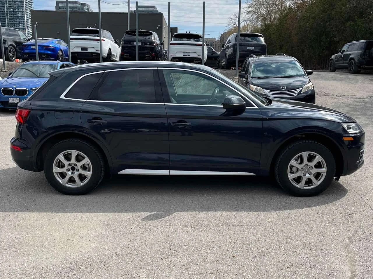 Audi Q5 * Progressiv * CARFAX * ���� �� �� | Mobile.bg � ����������� 5