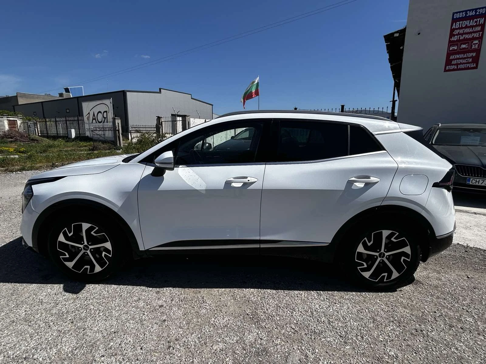 Kia Sportage, снимка 2 - Автомобили и джипове - 54341345