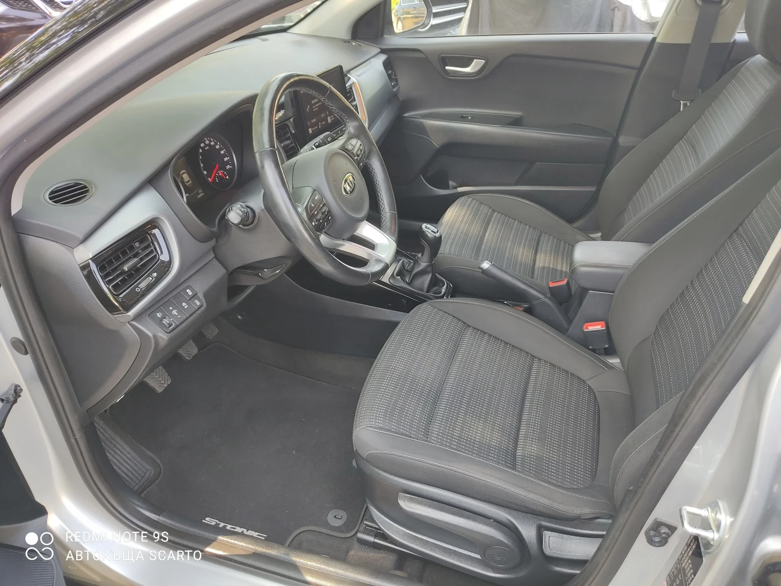 Kia Stonic 1.0i/100, 11/2021, 43000km, камера , снимка 11 - Автомобили и джипове - 54628768