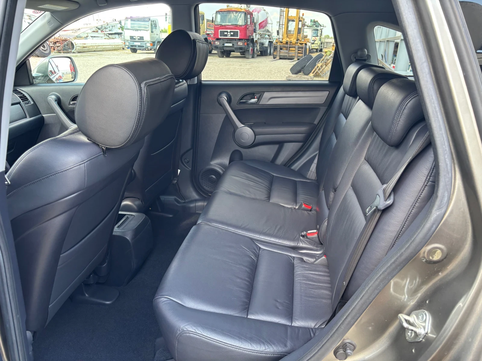 Honda Cr-v 2.2 i-CTDi 4x4, снимка 12 - Автомобили и джипове - 54823690
