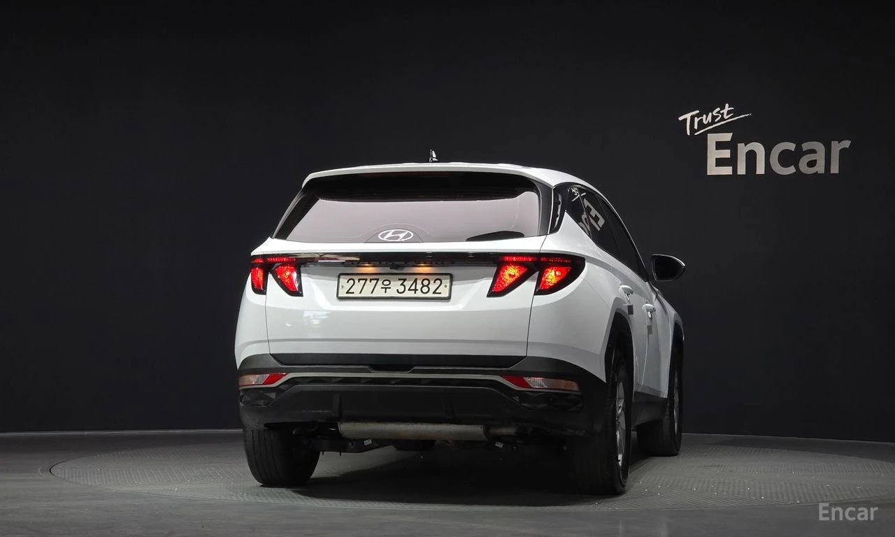 Hyundai Tucson 1.6 Turbo Modern 4x4* ПОДГРЕВ* ОБДУХВАНЕ* КАМЕРА* , снимка 4 - Автомобили и джипове - 55051086