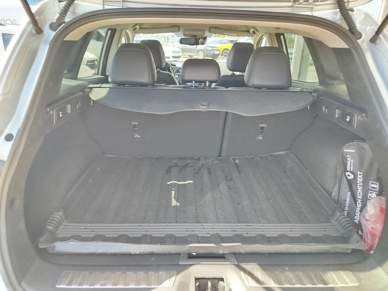 Renault Kadjar 1.3 Tce/160 к.с/ Intense, снимка 9 - Автомобили и джипове - 55471200