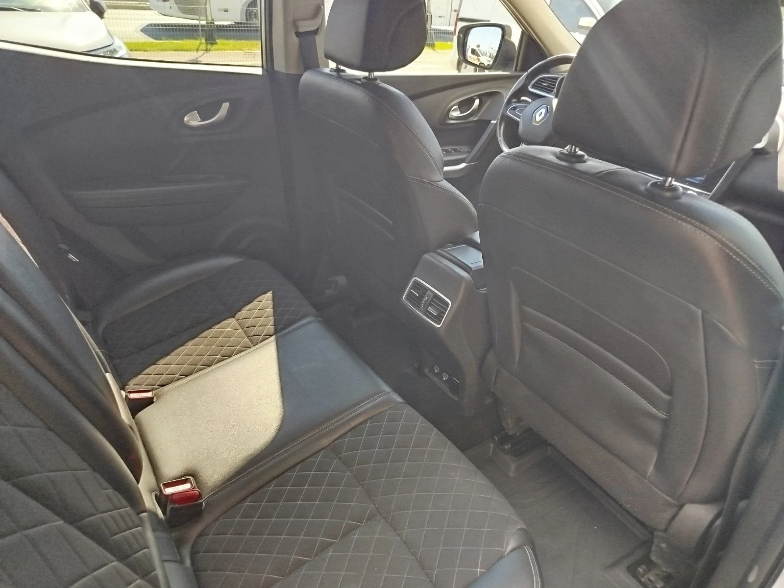 Renault Kadjar 1.3 Tce/160 к.с/ Intense, снимка 16 - Автомобили и джипове - 55471200