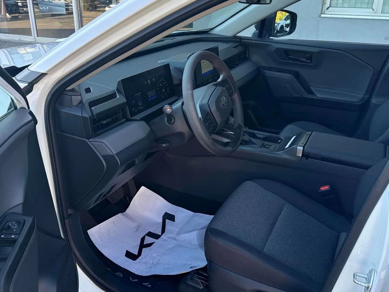 Toyota Rav4 HYBRID * BHLIND SPOT * AWD * ������� * CARFAX *  | Mobile.bg � ����������� 7