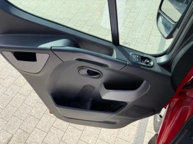 Renault Master 2.3dCI до 3.5т. 3.90м. Клима Еuro 6 , снимка 17