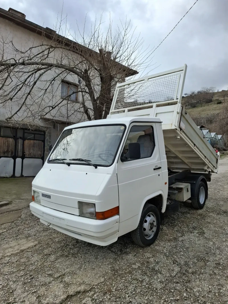 Nissan Trade Самосвал, снимка 1 - Камиони - 49179889