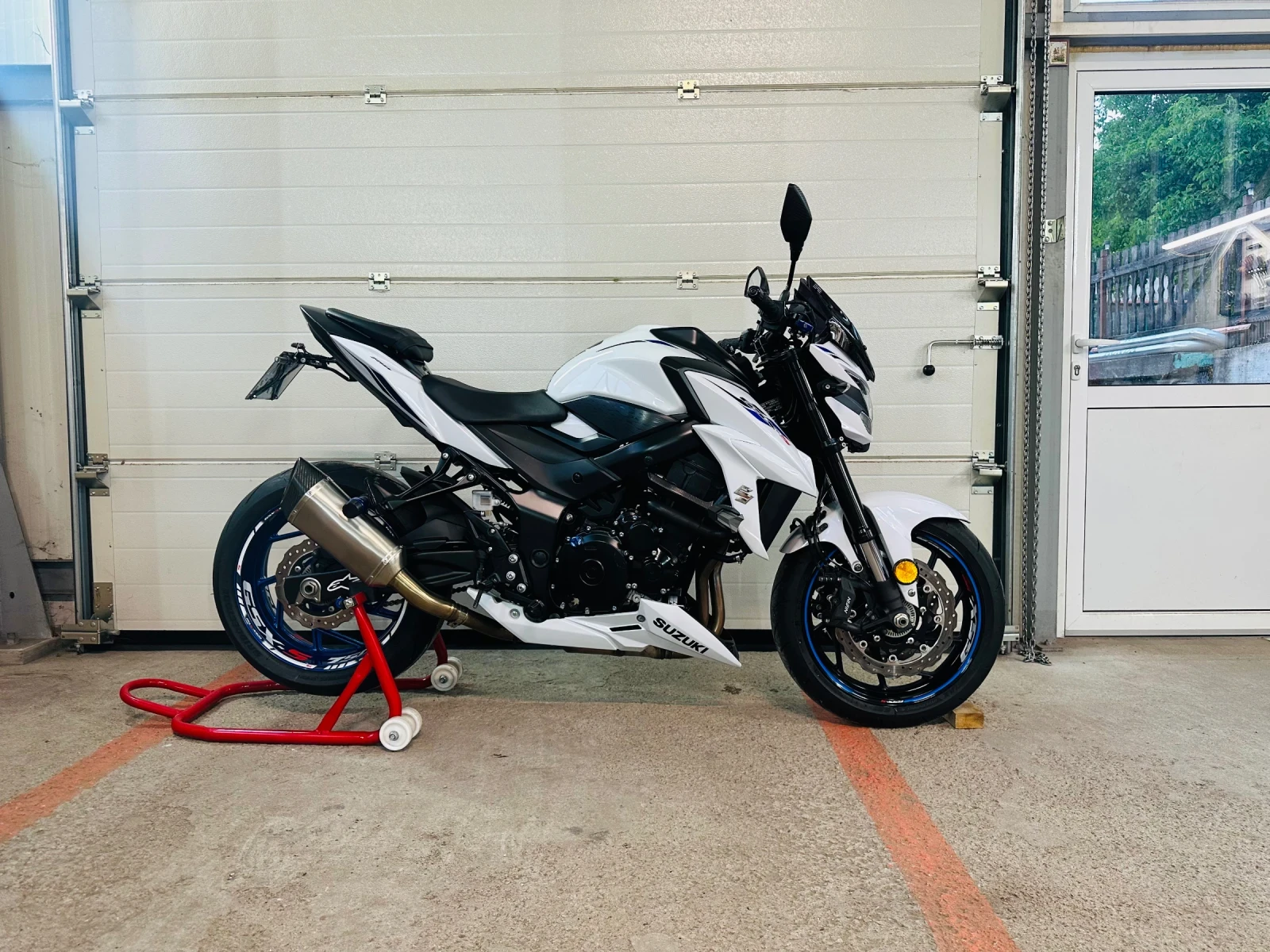 Suzuki Gsx Gsx-s750, снимка 1