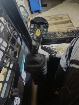 Мини челни товарачи Bobcat 773 | Auto.bg — изображение 9