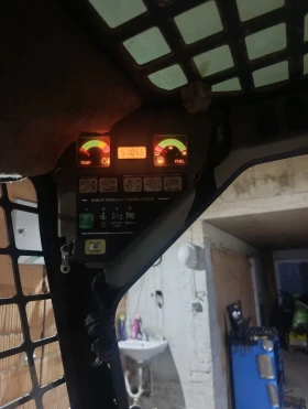 Мини челни товарачи Bobcat 773 | Auto.bg — изображение 11