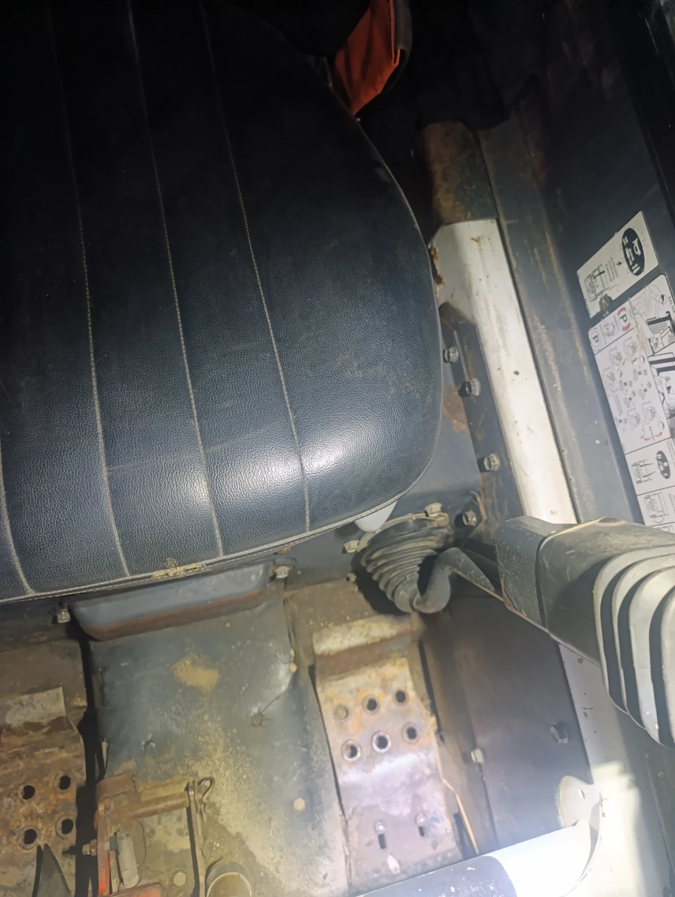 Мини челни товарачи Bobcat 773, снимка 7 - Индустриална техника - 54160050