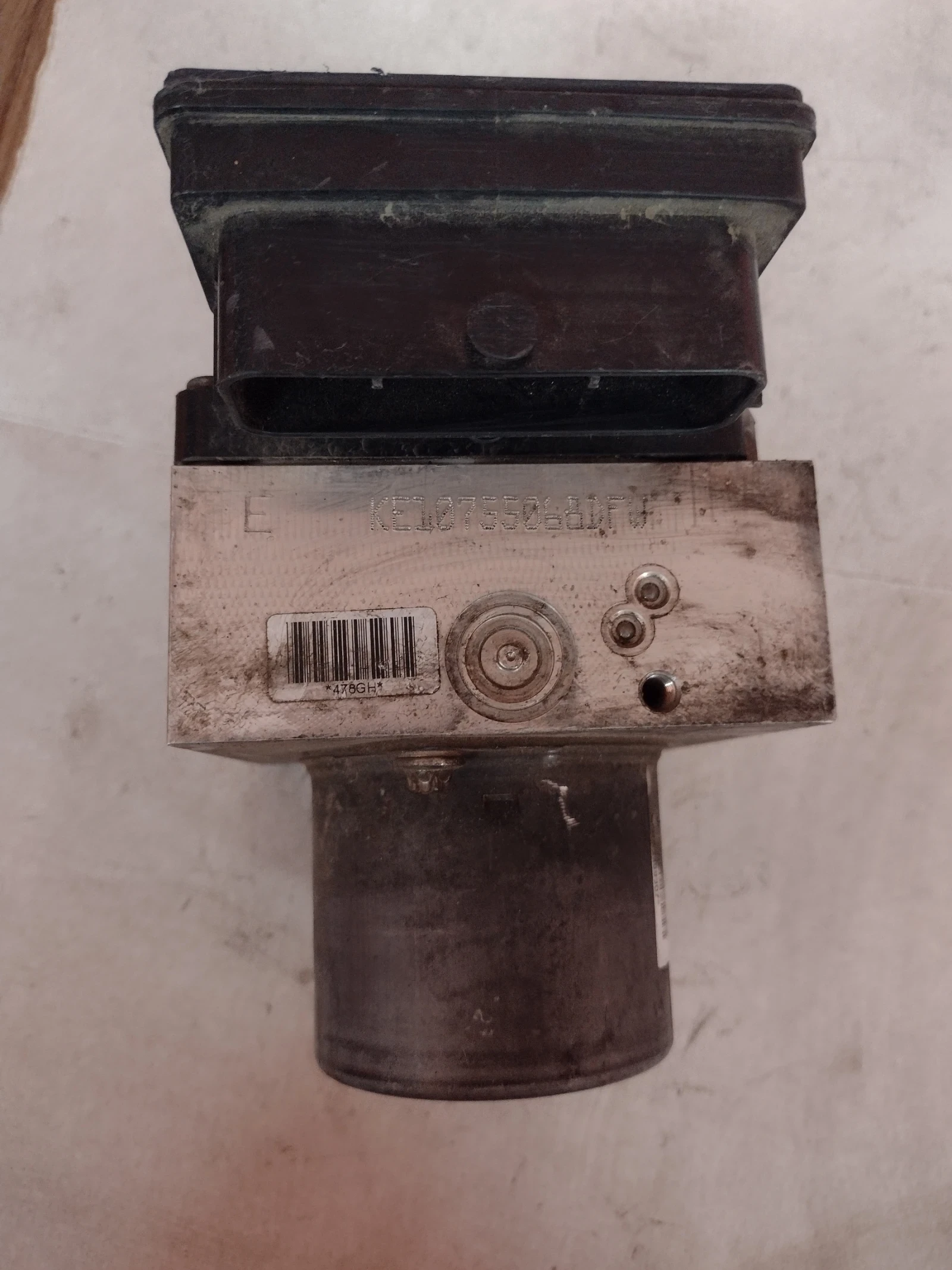 3AA 614 109 N  3AA614109N  ABS  �����  VW PASSAT B7 2.0 TDI 17654033  14176990111 | Mobile.bg � ����������� 4