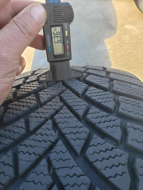 Гуми Зимни 235/55R19, снимка 7