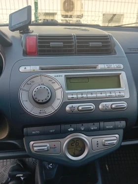 Honda Jazz Хечбек, снимка 2