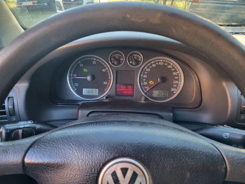 VW Passat 1.9 ТДИ 105 КОНЯ Германия , снимка 3 - Автомобили и джипове - 47672127