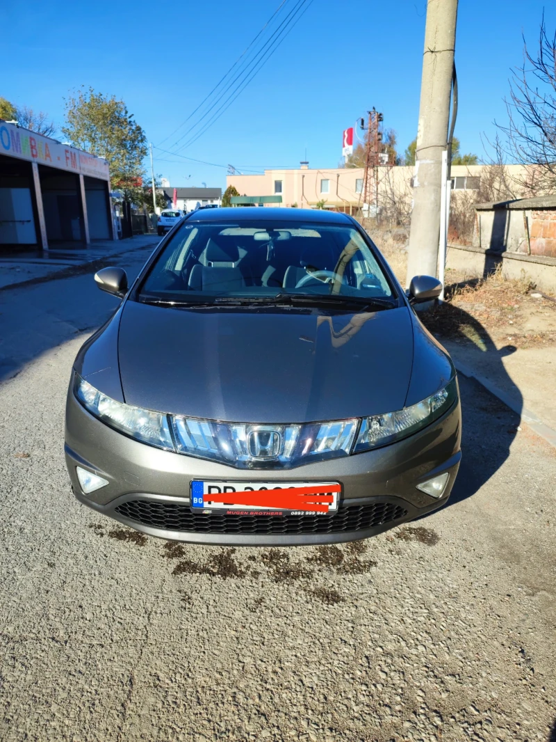 Honda Civic 1.8 iVTEC, снимка 2 - Автомобили и джипове - 48092073