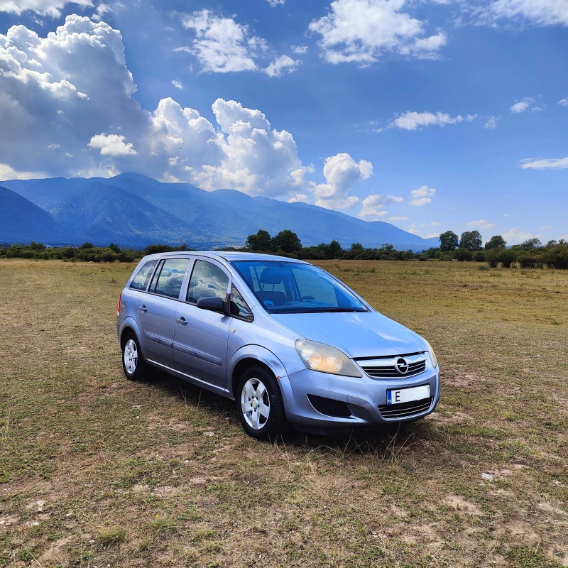 Opel Zafira 1.8, снимка 5 - Автомобили и джипове - 48204553