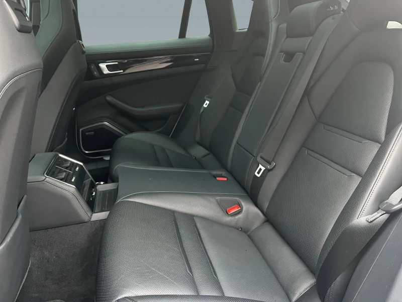 Porsche Panamera 4S E-HYBRID/560HP/SPORT/TURISMO/360/AMBI/260v, снимка 13 - Автомобили и джипове - 49918416