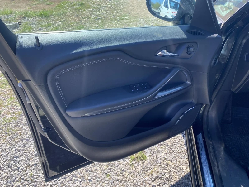 Opel Zafira 2.0d automatic , снимка 7 - Автомобили и джипове - 51532030