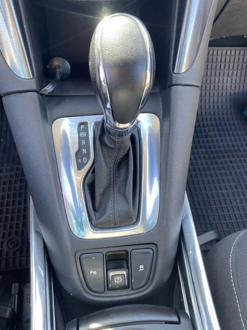 Opel Zafira 2.0d automatic , снимка 13 - Автомобили и джипове - 51532030